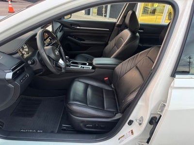 2023 Nissan Altima 2.5 SR Premium