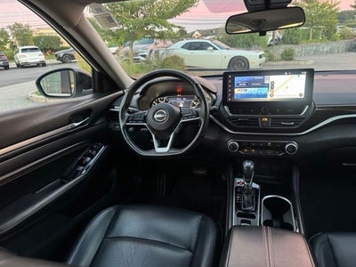 2023 Nissan Altima 2.5 SR Premium
