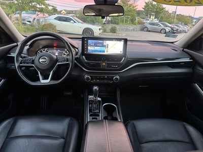 2023 Nissan Altima 2.5 SR Premium