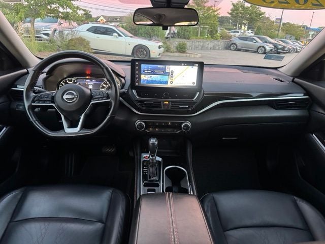 2023 Nissan Altima 2.5 SR Premium