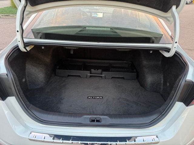 2023 Nissan Altima 2.5 SR Premium