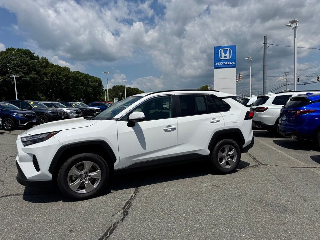 2025 Toyota RAV4 XLE