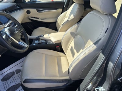 2022 INFINITI QX50 LUXE
