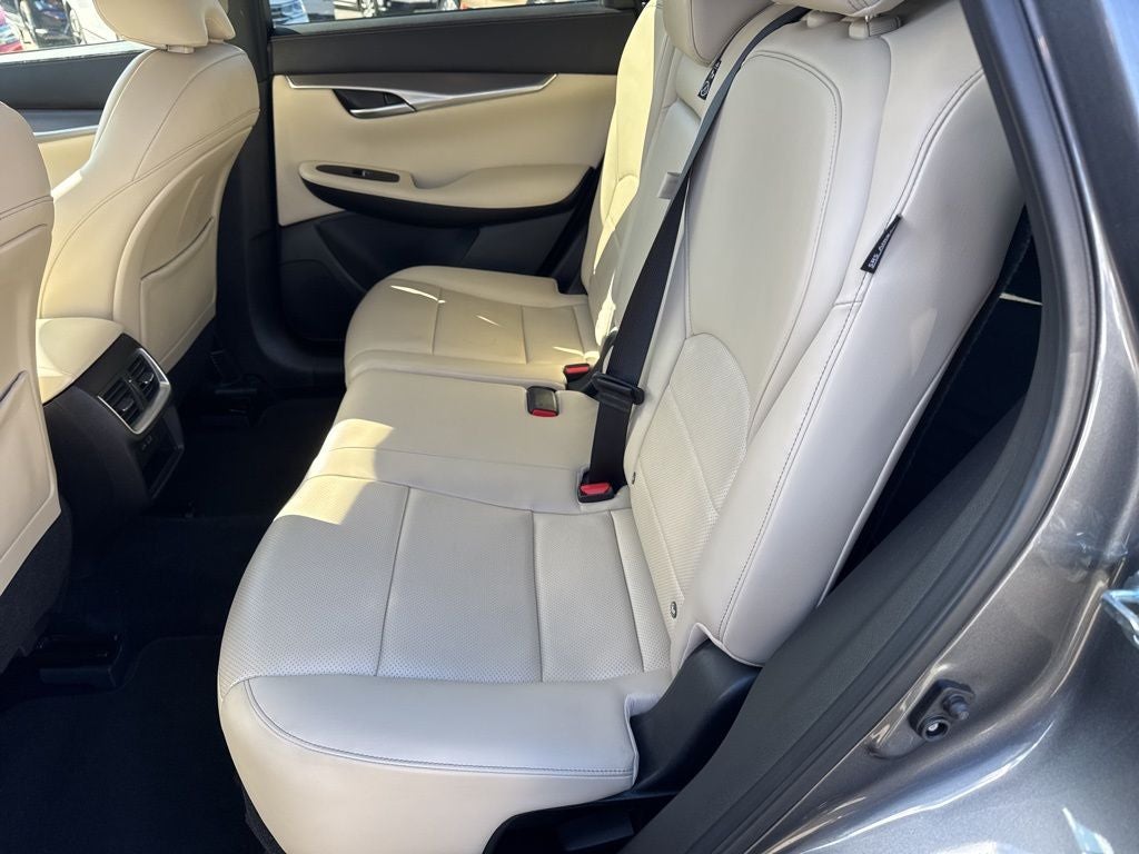 2022 INFINITI QX50 LUXE