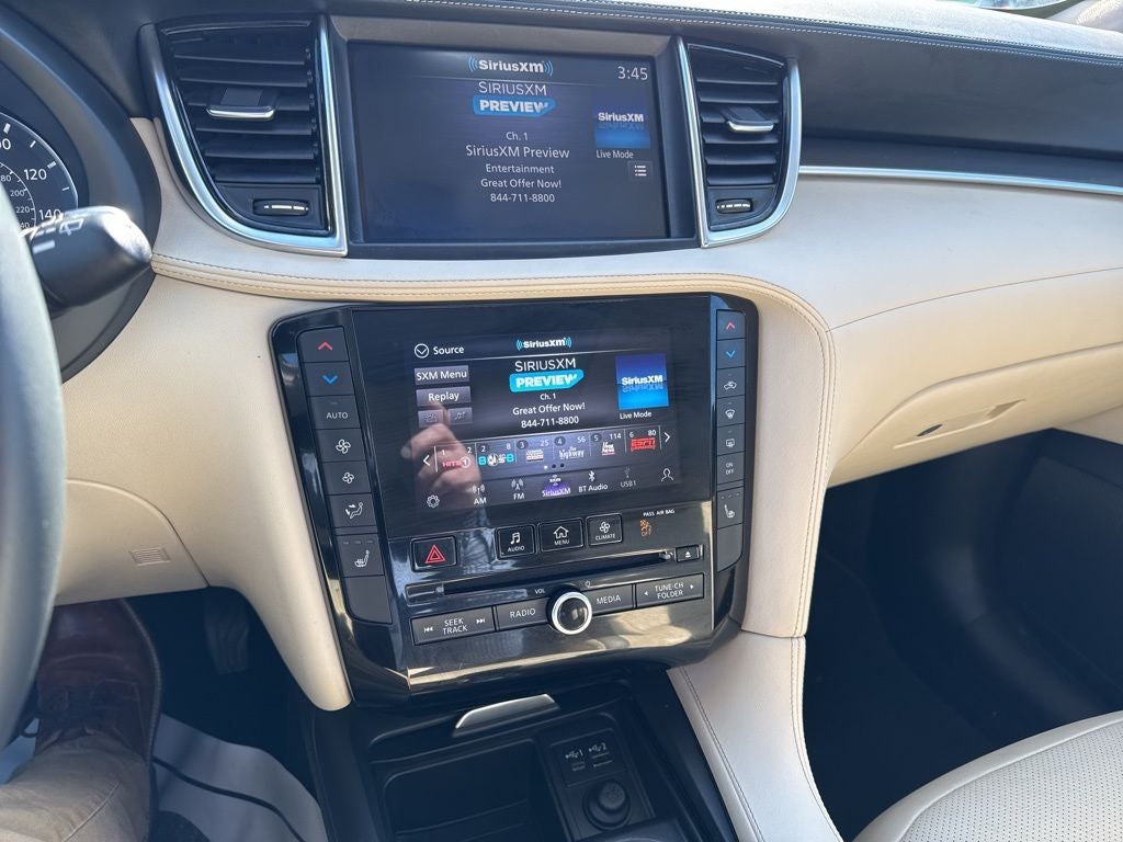 2022 INFINITI QX50 LUXE