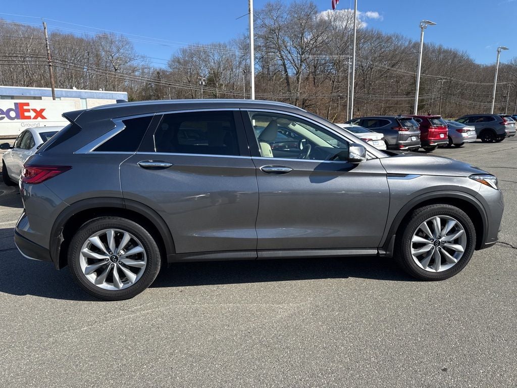 2022 INFINITI QX50 LUXE