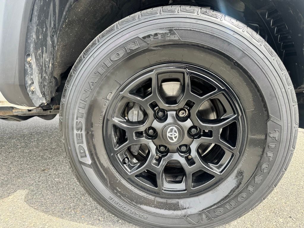 2022 Toyota Tacoma SR