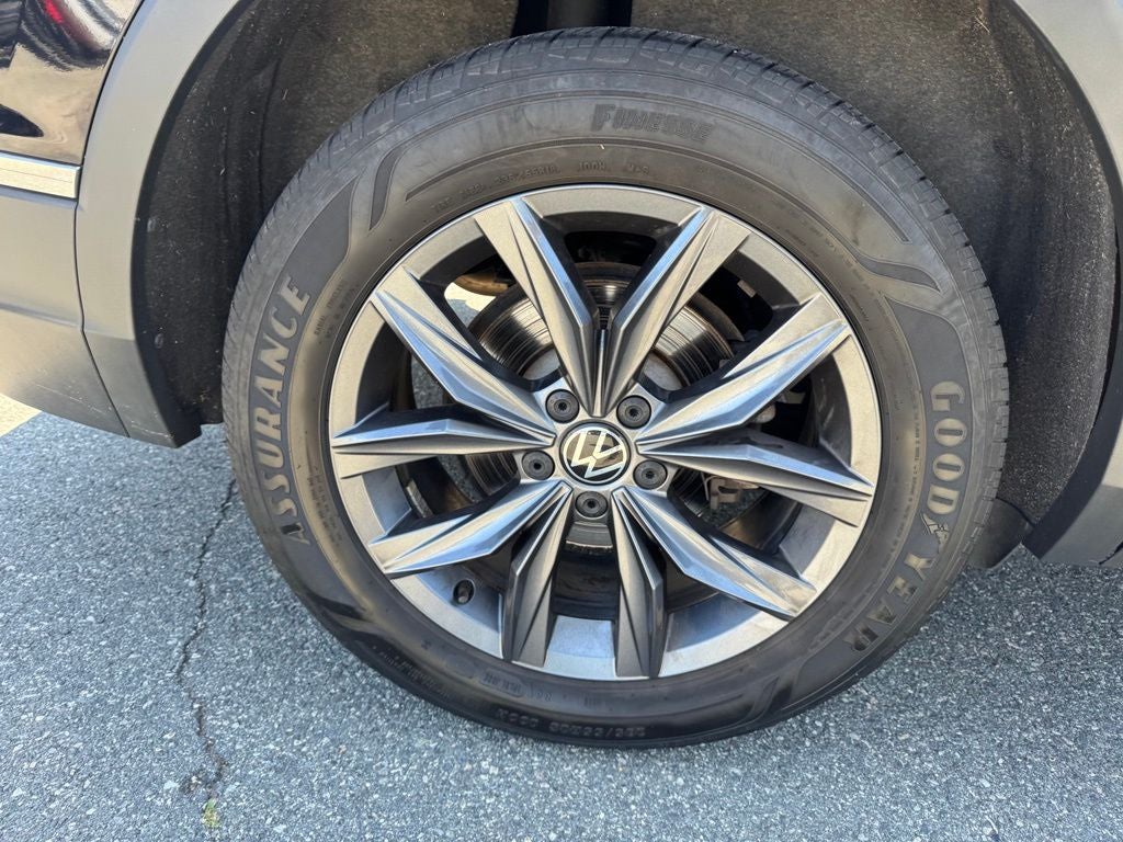 2023 Volkswagen Tiguan 2.0T SE