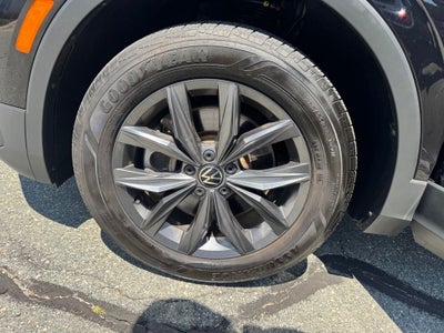 2023 Volkswagen Tiguan 2.0T SE