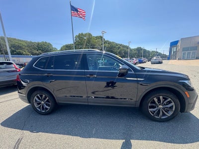 2023 Volkswagen Tiguan 2.0T SE