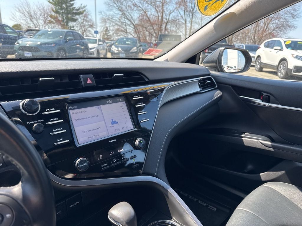 2020 Toyota Camry SE