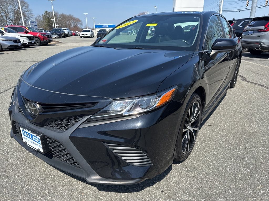 2020 Toyota Camry SE