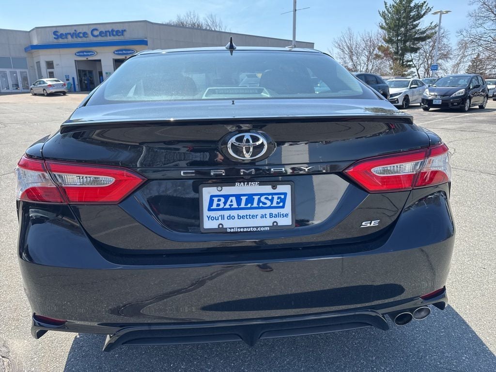 2020 Toyota Camry SE