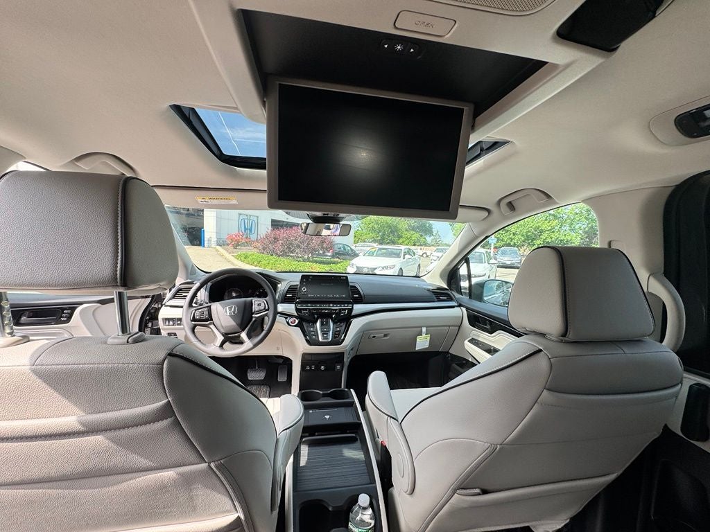 2026 Honda Odyssey Touring - Photo 27