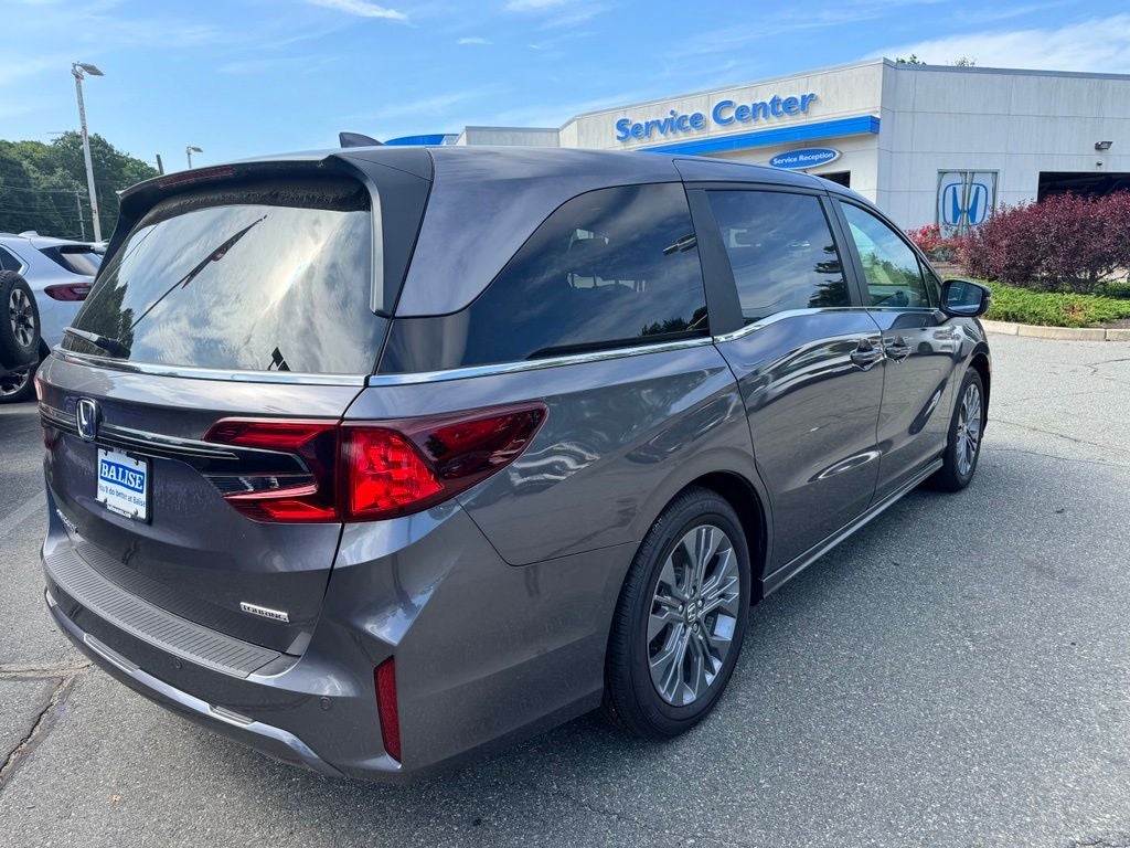 2026 Honda Odyssey Touring - Photo 6