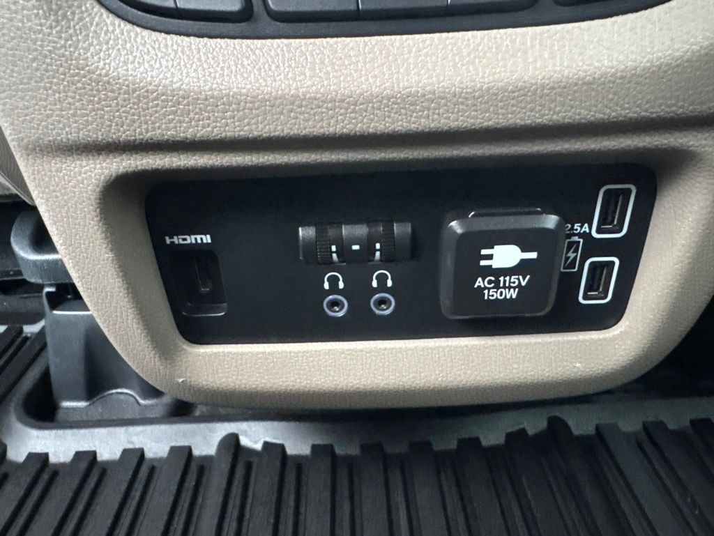 2019 Honda Pilot Touring 8 Passenger