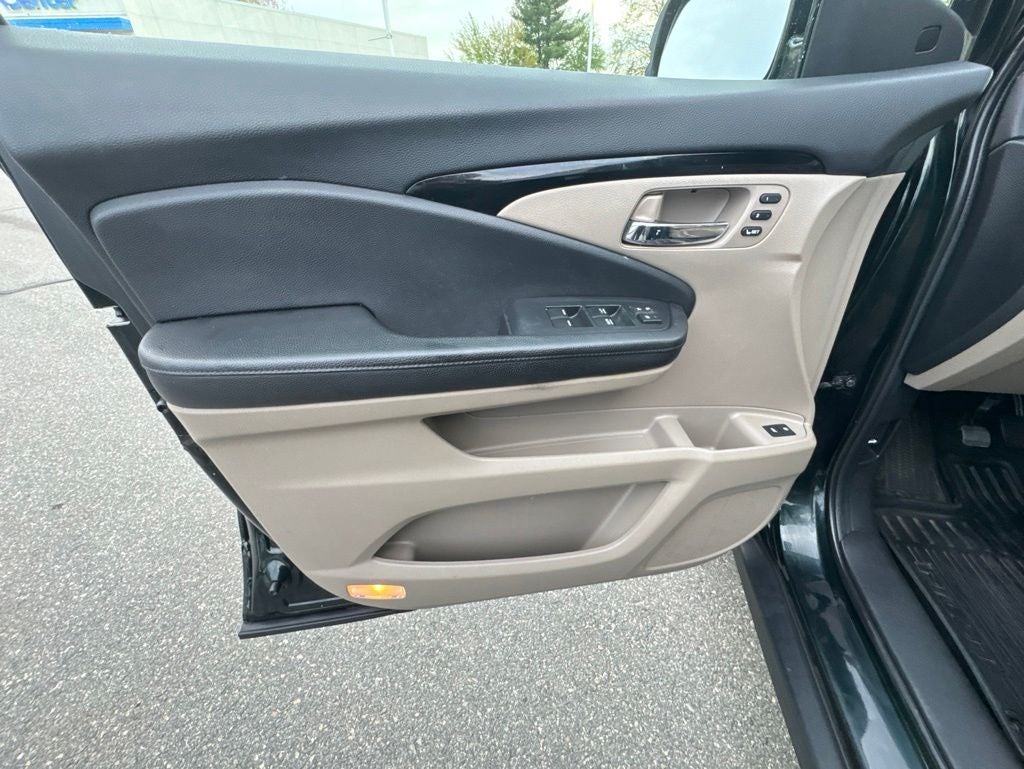 2019 Honda Pilot Touring 8 Passenger