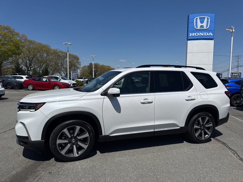 2025 Honda Pilot Touring