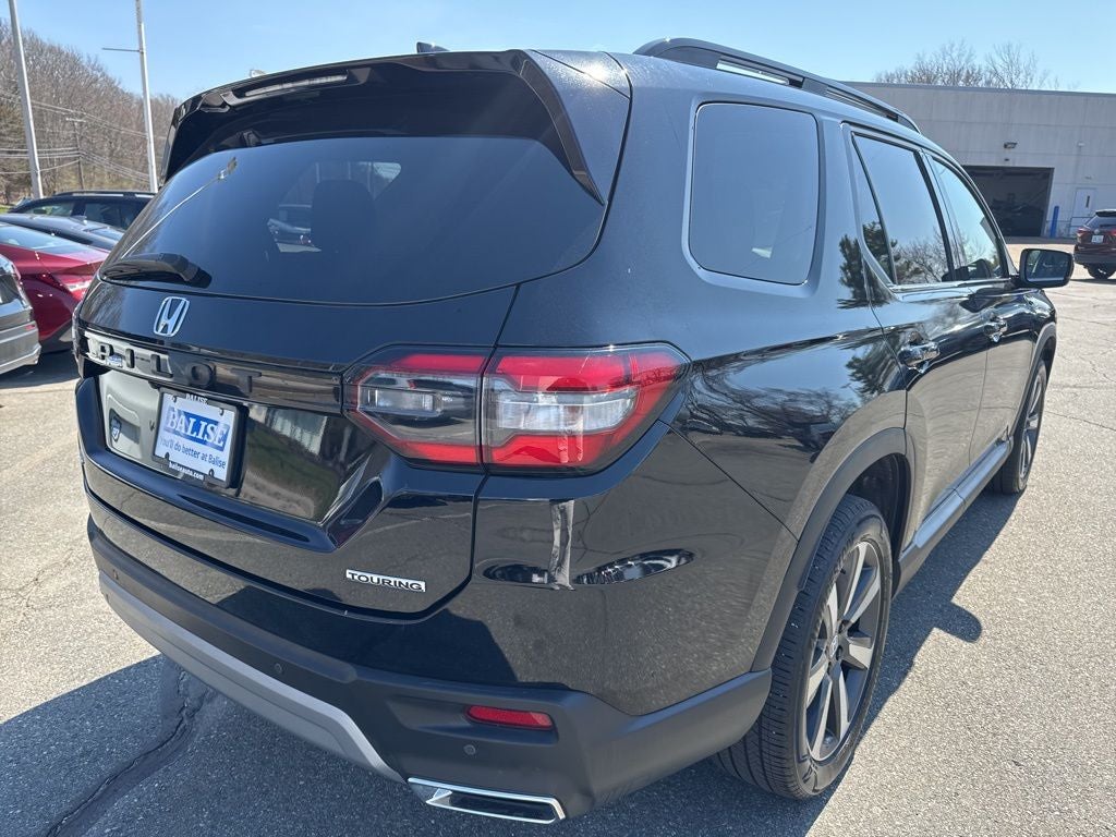 2024 Honda Pilot Touring