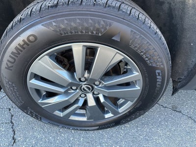 2024 Nissan Pathfinder S