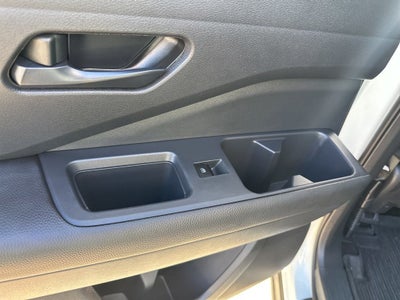 2024 Nissan Pathfinder S