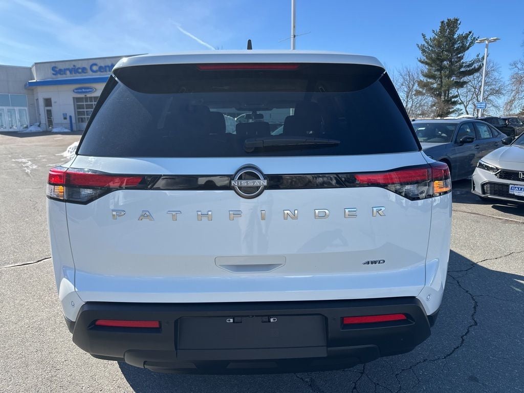 2024 Nissan Pathfinder S
