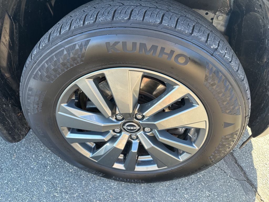 2024 Nissan Pathfinder S