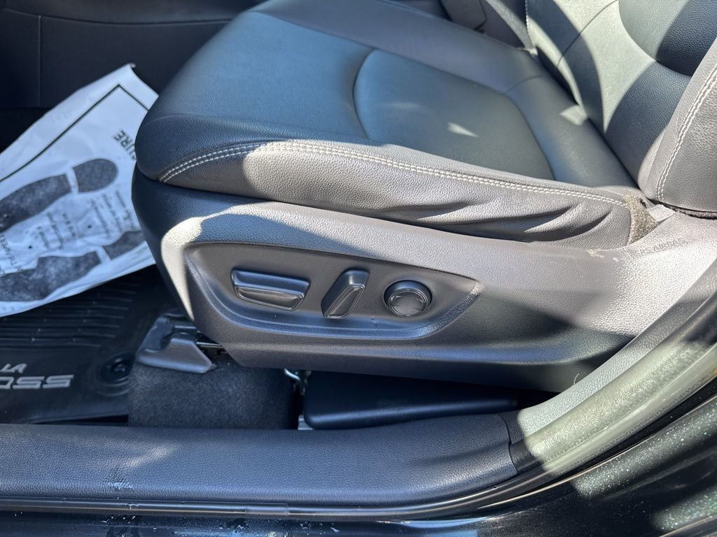 2022 Toyota Corolla Cross XLE