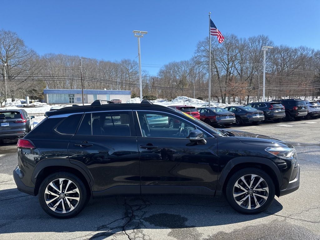 2022 Toyota Corolla Cross XLE