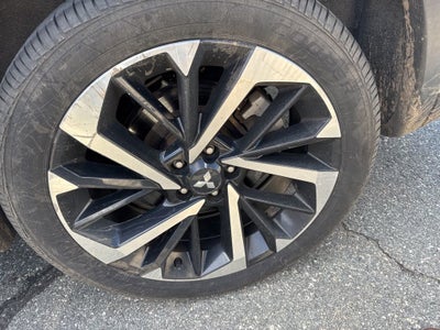 2022 Mitsubishi Outlander ES