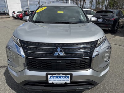 2022 Mitsubishi Outlander ES