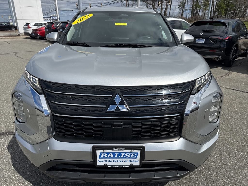 2022 Mitsubishi Outlander ES