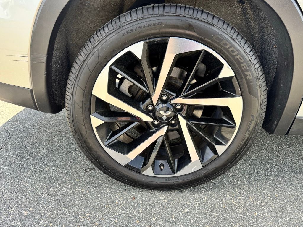 2022 Mitsubishi Outlander ES