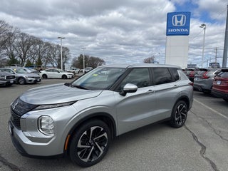 2022 Mitsubishi Outlander ES