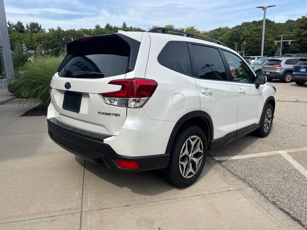 2023 Subaru Forester Premium Premium