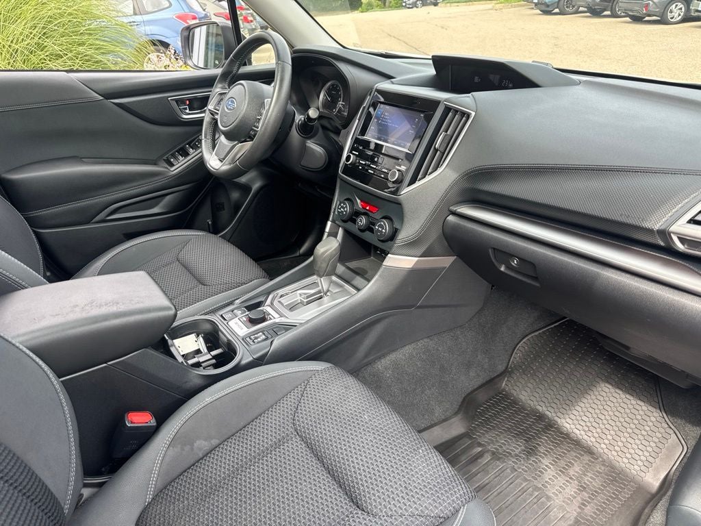 2023 Subaru Forester Premium Premium
