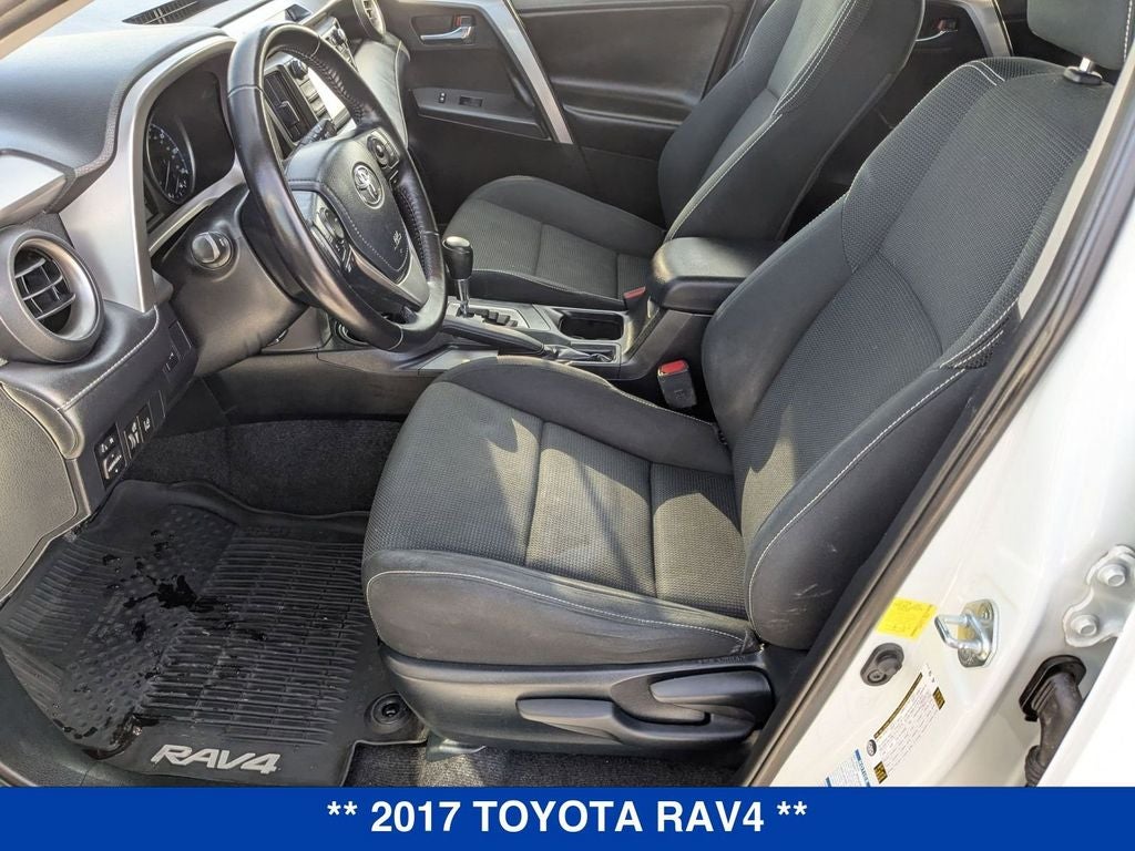 2017 Toyota RAV4 LE