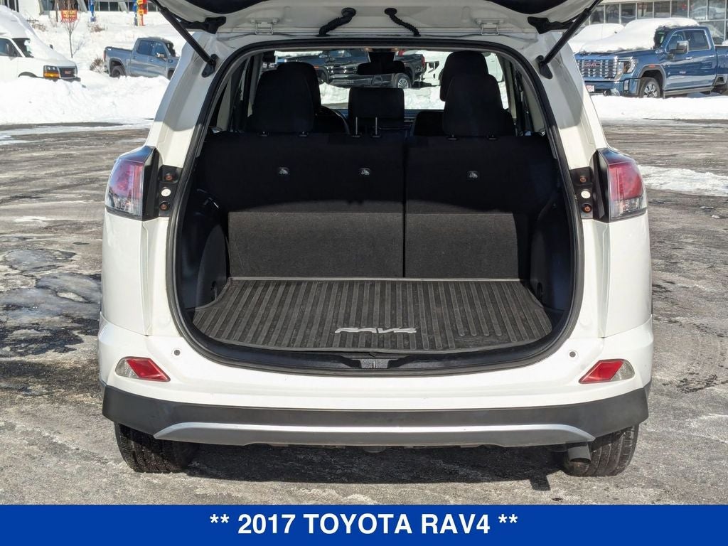 2017 Toyota RAV4 LE