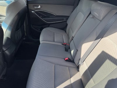 2017 Hyundai Santa Fe SE