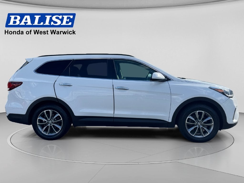 2017 Hyundai Santa Fe SE