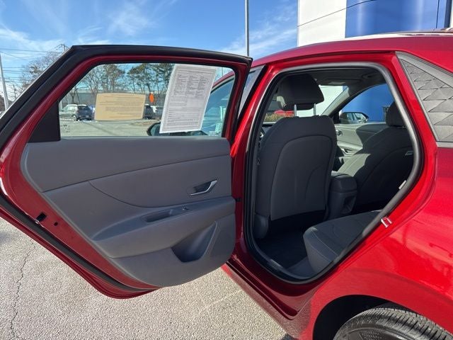 2024 Hyundai Elantra SEL