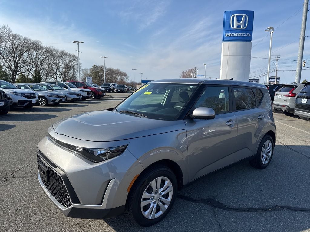 2023 Kia Soul LX